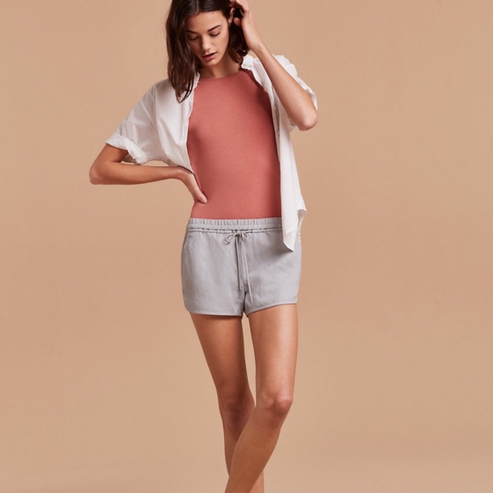 Aritzia community habitus shorts